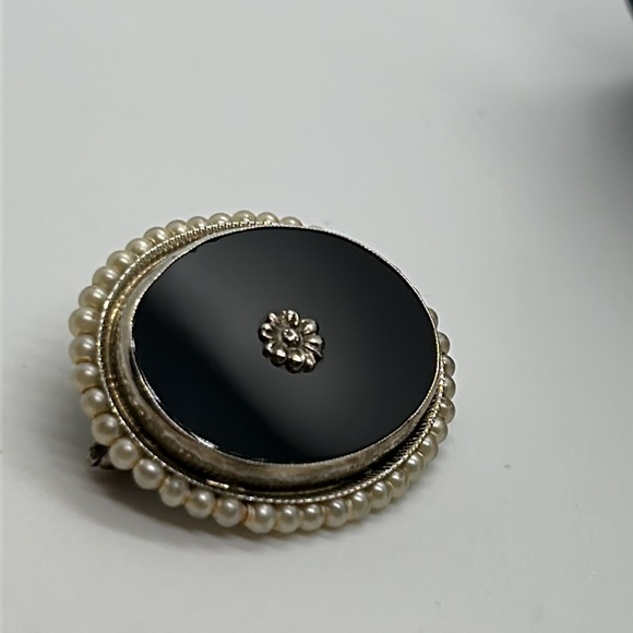 Victorian 10K White Gold Seed Pearl Black Onyx Mourning Brooch Pin - Picture 7 of 10